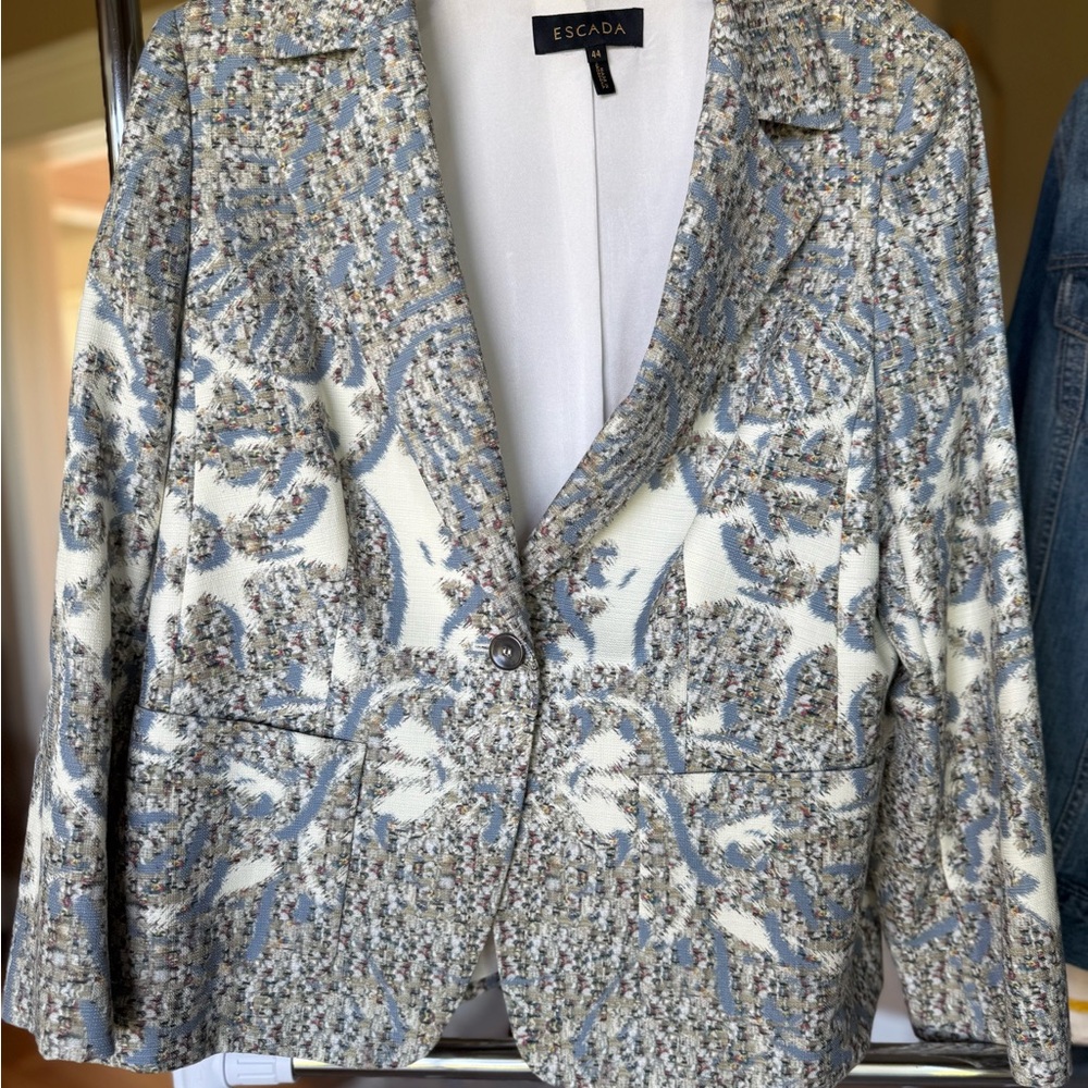 Escada Women's Textured Blue and Cream Blazer